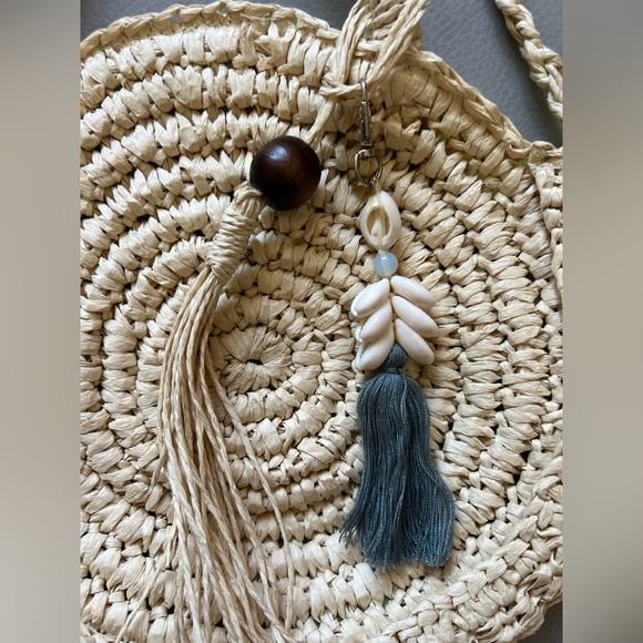 Solid & Striped Straw Boho Beach Bag - Picture 3 of 6